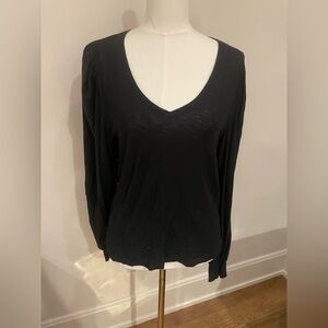 NATION - elegant Black V-Neck Women's Top